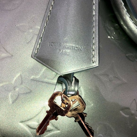 Louis Vuitton Vernis Alma MM Gris Silver Grey Handbag Rare Color Limited Edition - Picture 3 of 12